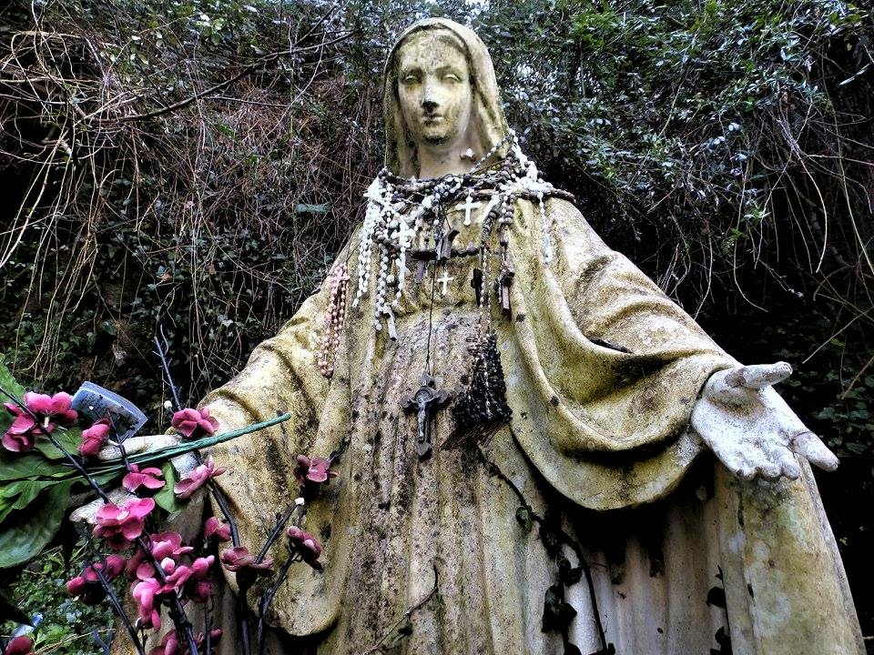 Sfratto asilo nido a Madonna dell’Arco, la risposta del Priore Romano