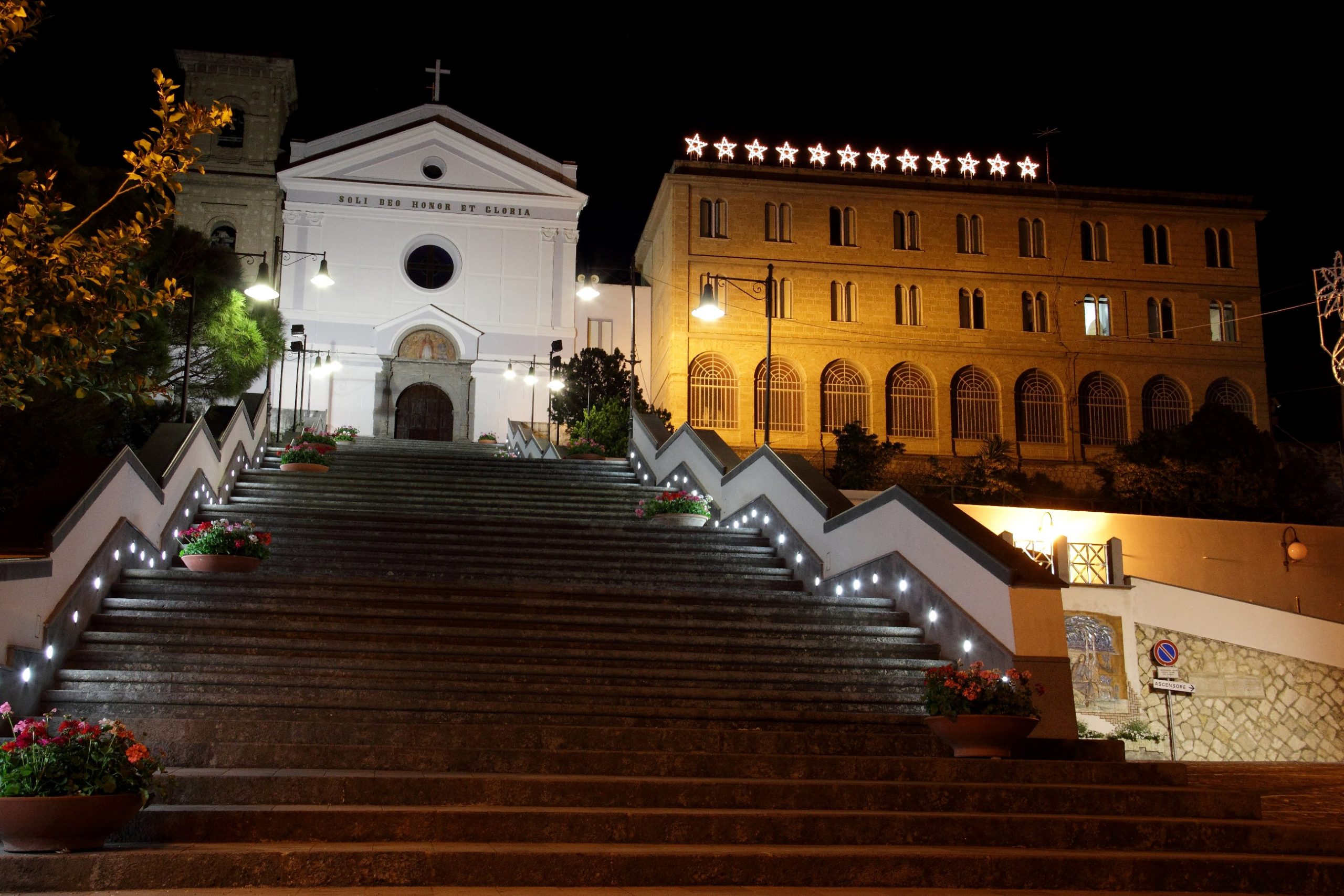 Liveri in festa per Santa Maria a Parete
