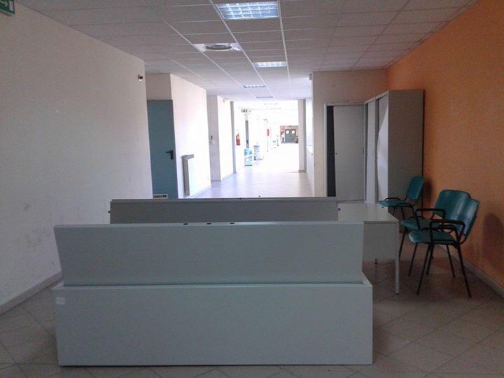 Pomigliano, raid nel liceo Imbriani: sparito il laboratorio d’informatica