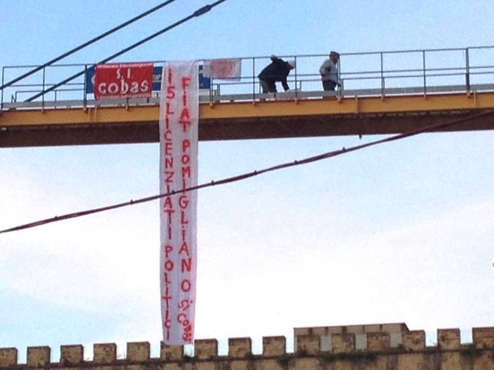 Napoli, licenziati Fiat e operai Alenia: il lunedi caldo del lavoro in pericolo