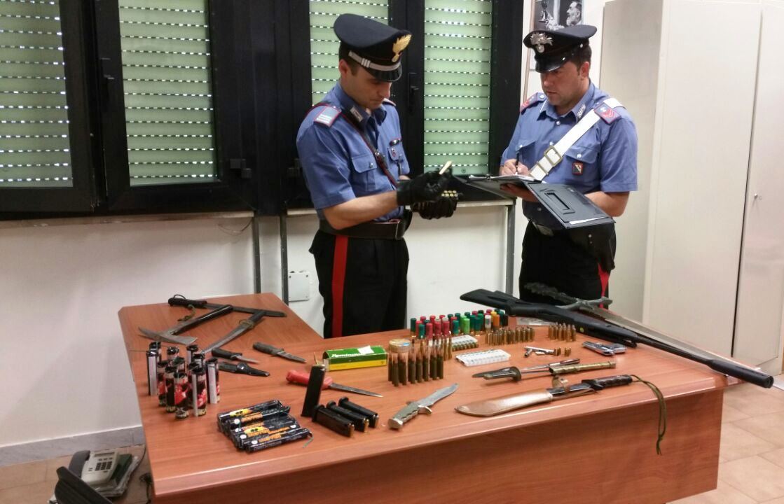 Afragola: minacciava e maltrattava il genero costringendolo da anni a dargli soldi.