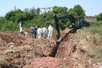Terra dei Fuochi, nel Casertano la discarica sotterranea più grande d’Europa