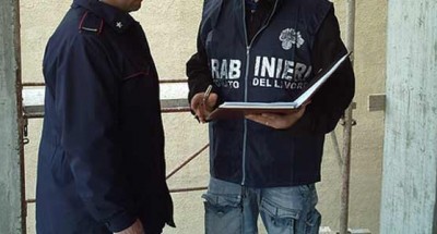 Palma Campania: niente luce naturale e aria per 3 clandestini al lavoro