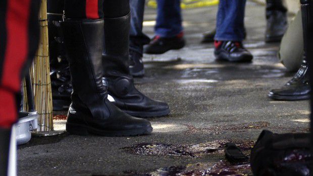 Napoli, immigrato eroe ucciso: funerale in Ucraina. La vedova: “Ma tornerò in Italia” .