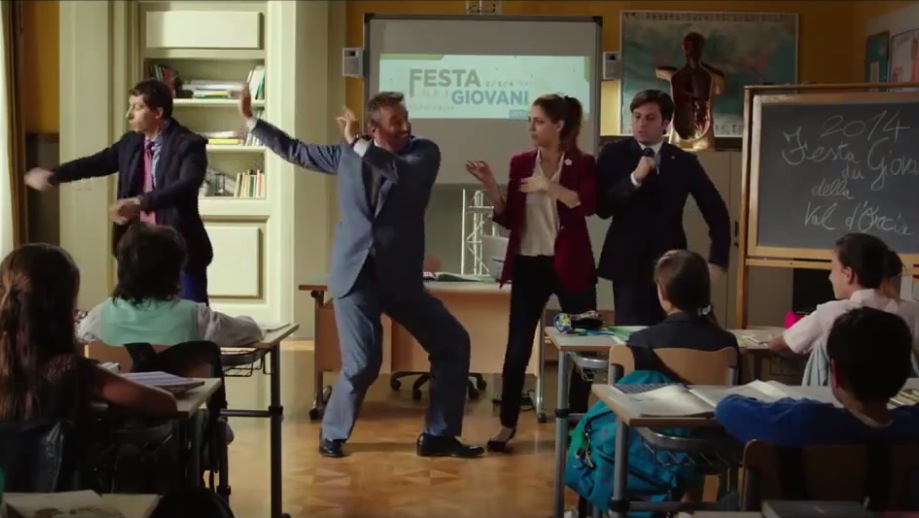 La ” scuola più bella del mondo ” chiusa da un pezzo: via all’appalto. Dopo quattro anni