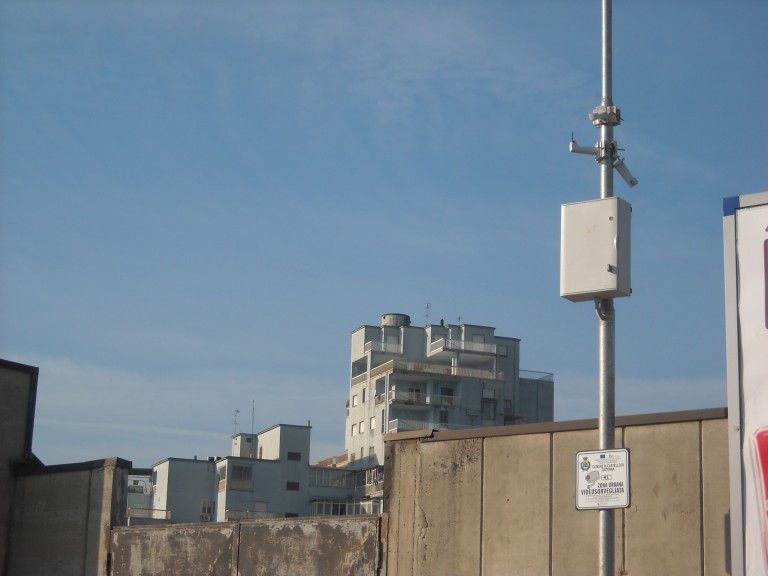 Roghi tossici, donate 101 telecamere dal ministero dell’Ambiente destinate ai Comuni di Giugliano e Caivano