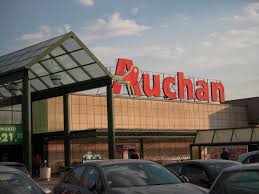 Auchan Campania, trasferimenti al nord: improvvisa “epidemia” tra i lavoratori. Tutti in malattia