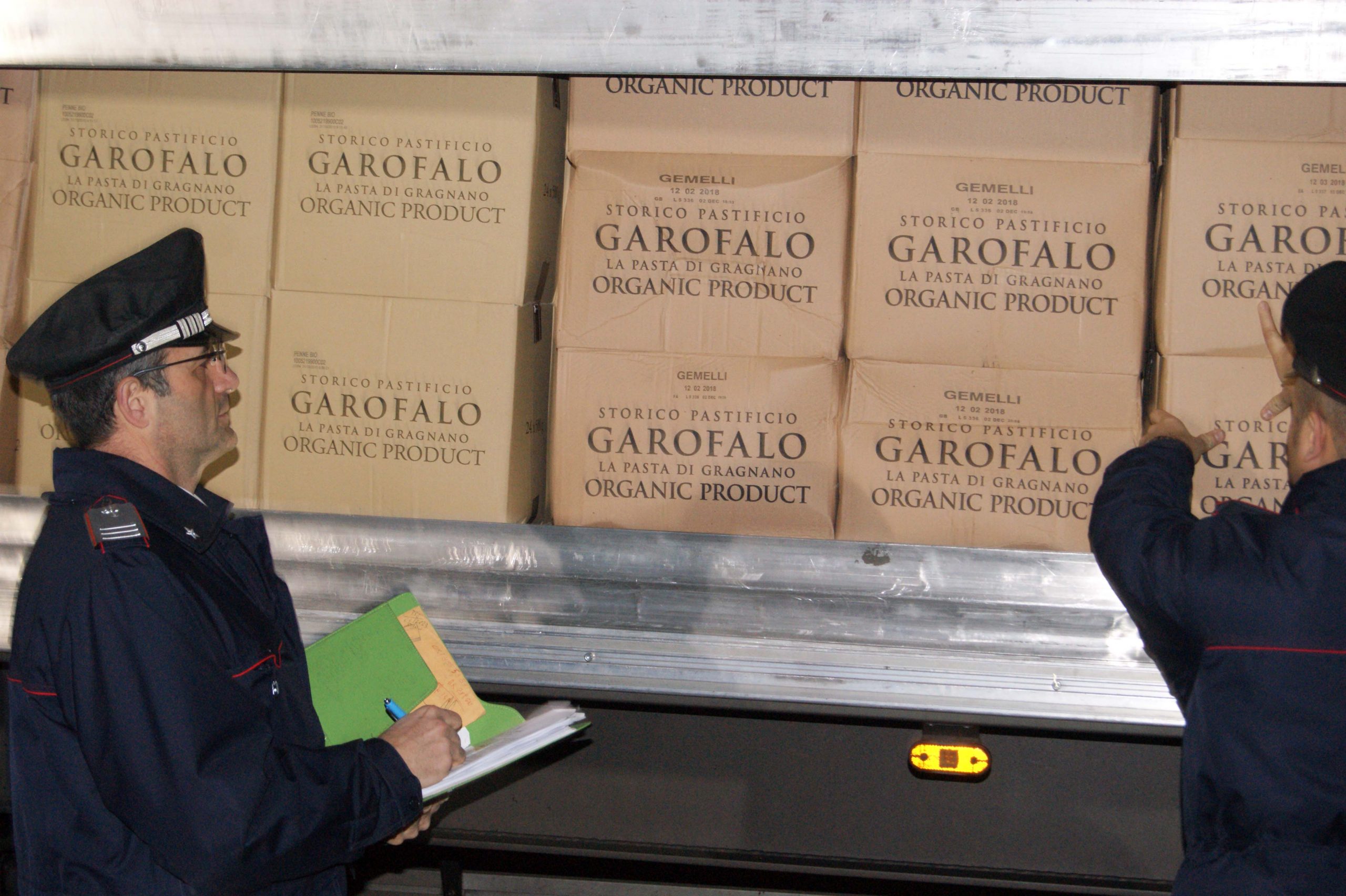 Marigliano – Scafati: enorme carico di pasta rubata trovato dai carabinieri nascosto in un deposito