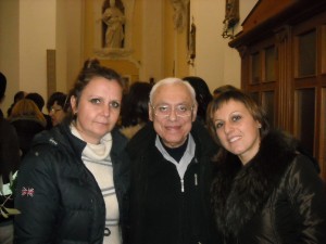a sc Maria Larinina, al centro don Peppino, a dx Irina