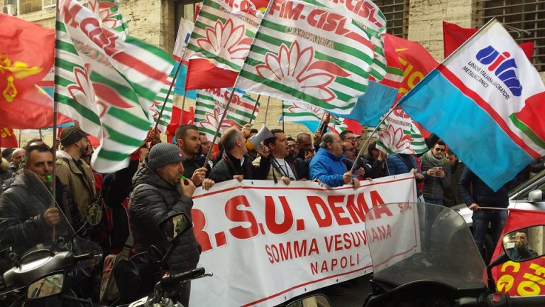 Licenziamenti Dema: lavoratori in corteo a Roma