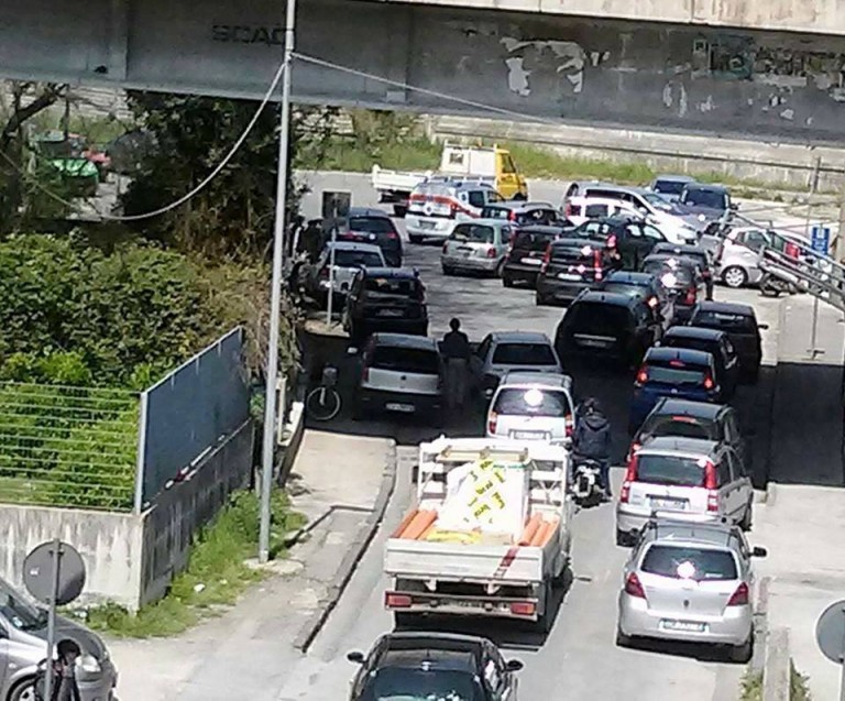 Pomigliano, inquinamento cinese: blocco del traffico sospeso a dicembre. Commercianti contenti ma dati ancora allarmanti