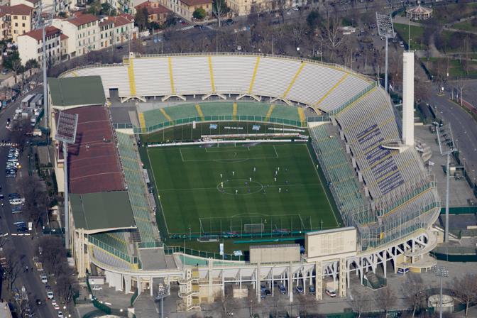 “E vuje lasciate a machina aperta cu tutti sti ladri ca stanno in giro?”