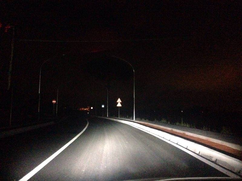 270 metri di cavi elettrici rubati: al buio la grande arteria inaugurata 25 giorni fa