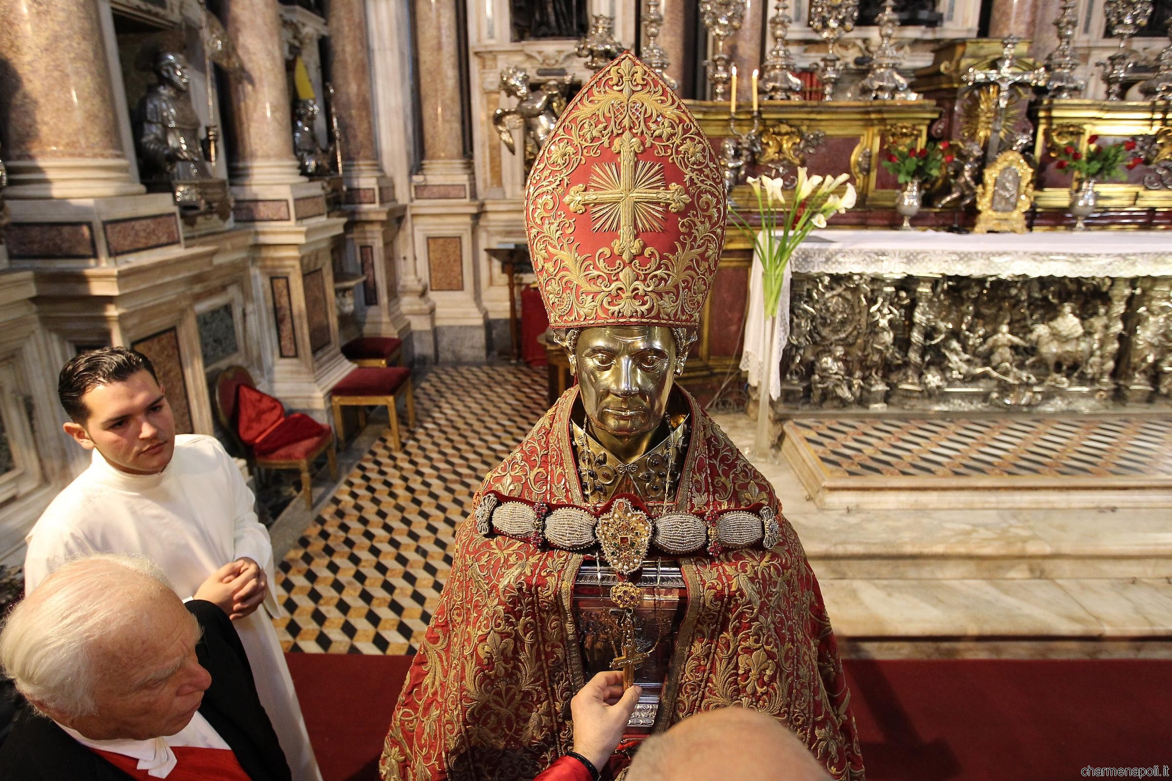 Il sindaco di Napoli su San Gennaro: non snaturarne la storia