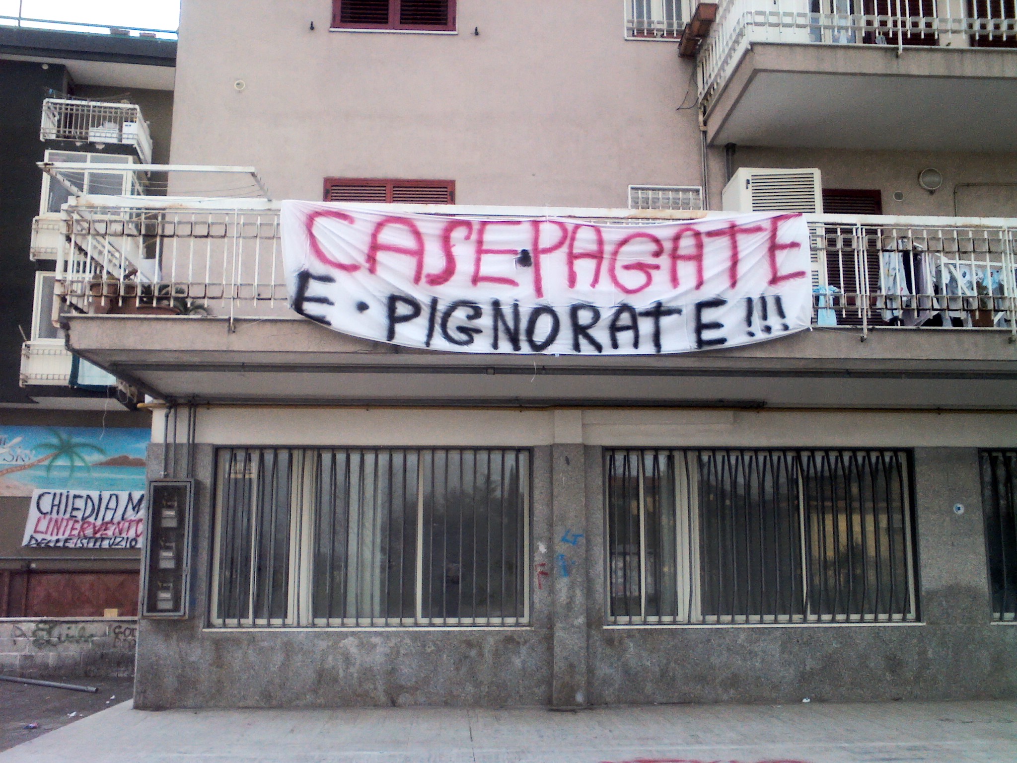 Somma Vesuviana: “no” dei 5 stelle agli sgomberi delle 50 famiglie delle palazzine So.Fi.Coop