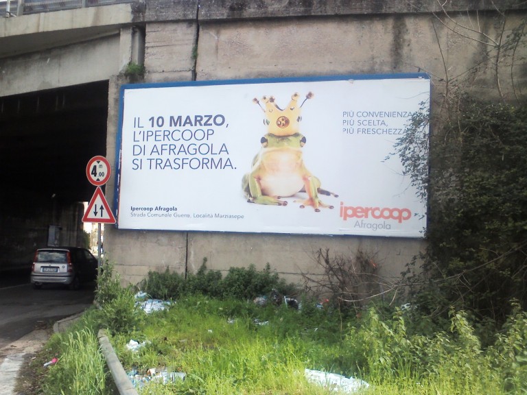 Ipercoop Campania: chiusi per restyling due ipermercati. Si spera nel rilancio