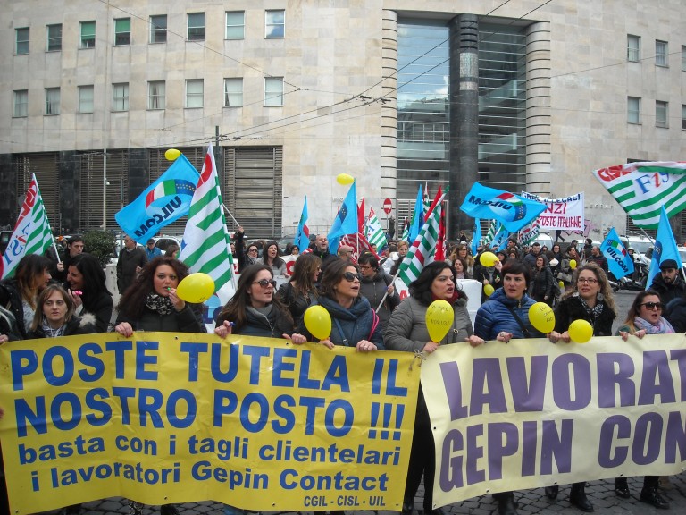 Dramma call center: i lavoratori Gepin paralizzano il centro di Napoli