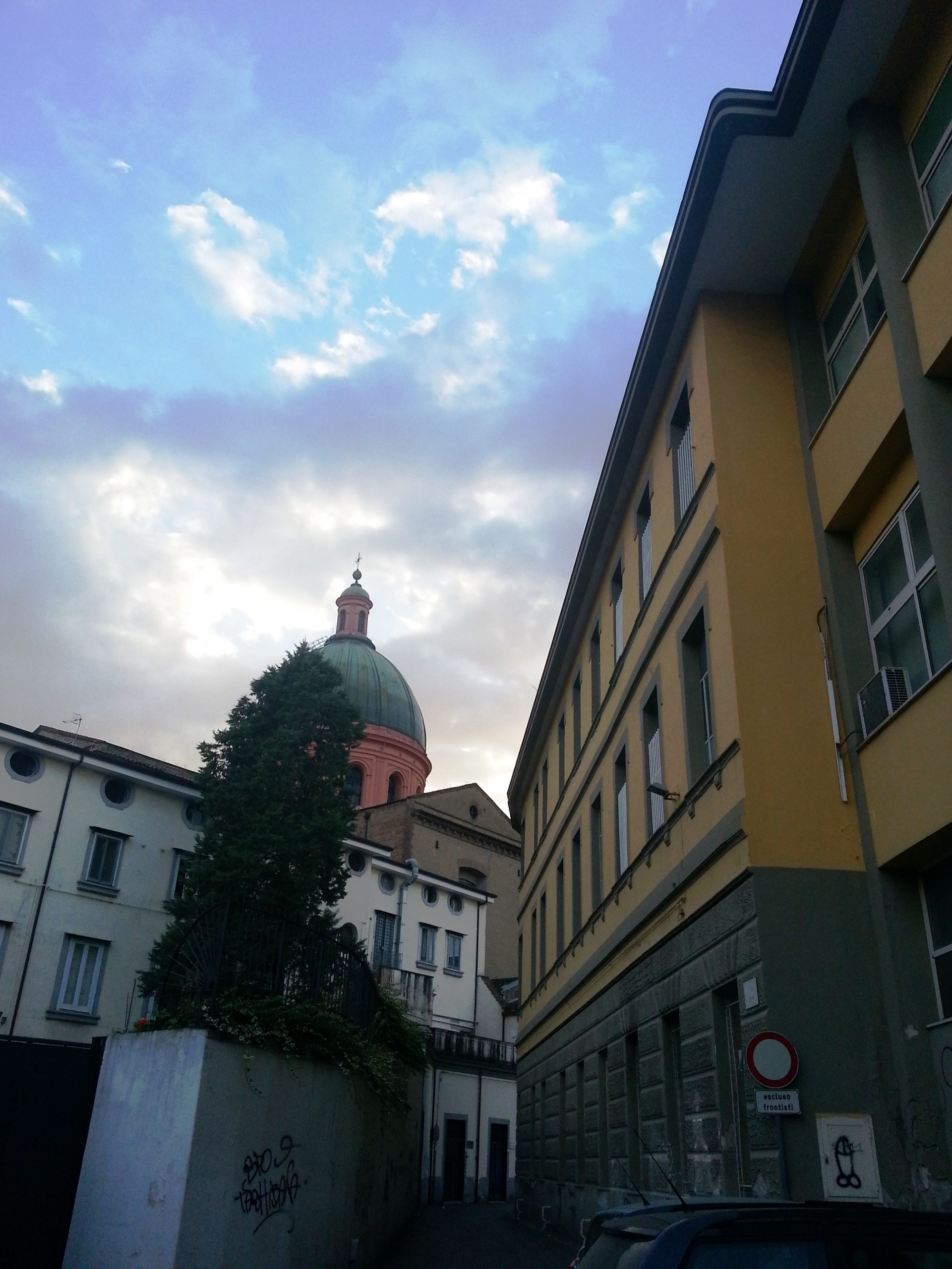 Nola. La solidarietà con gusto, lo chef Crisci cucina per la mensa