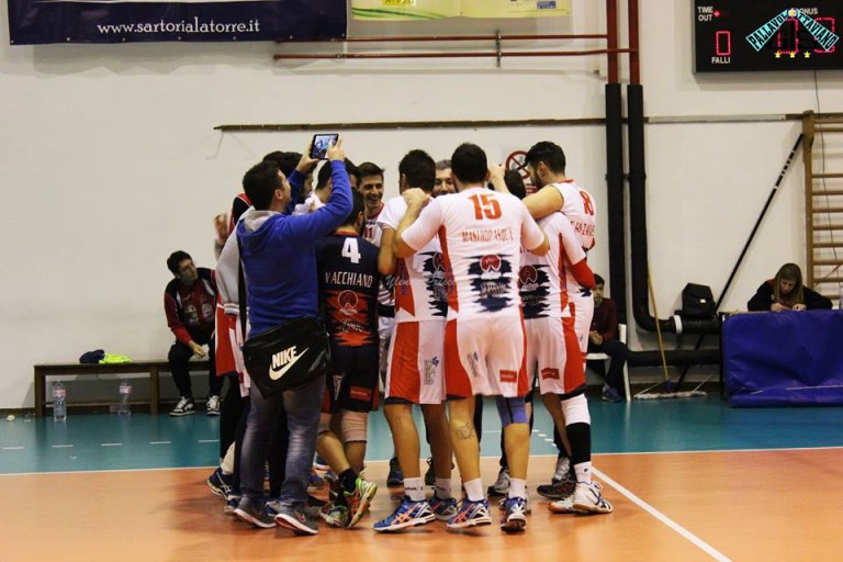 Ottaviano: il sindaco Capasso incontra gli atleti della Lirsa Gis Pallavolo