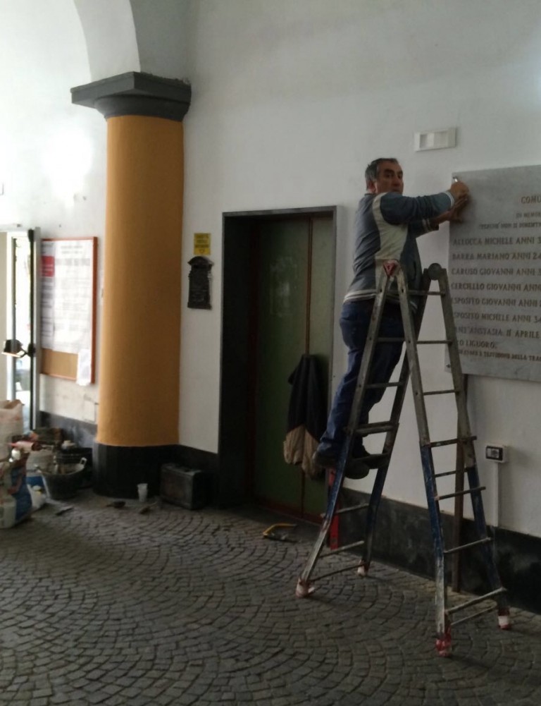 Sant’Anastasia. Una lapide in Municipio per la Flobert’s