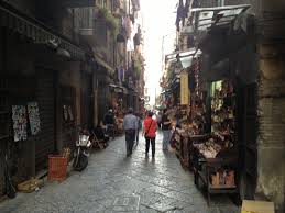 Bruxelles aiuta Napoli ?