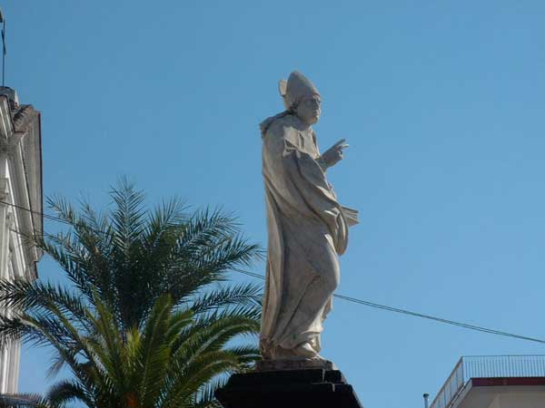 I ragazzi della Scuola parlano in chiesa dell’identità civica di San Gennarello di Ottaviano.