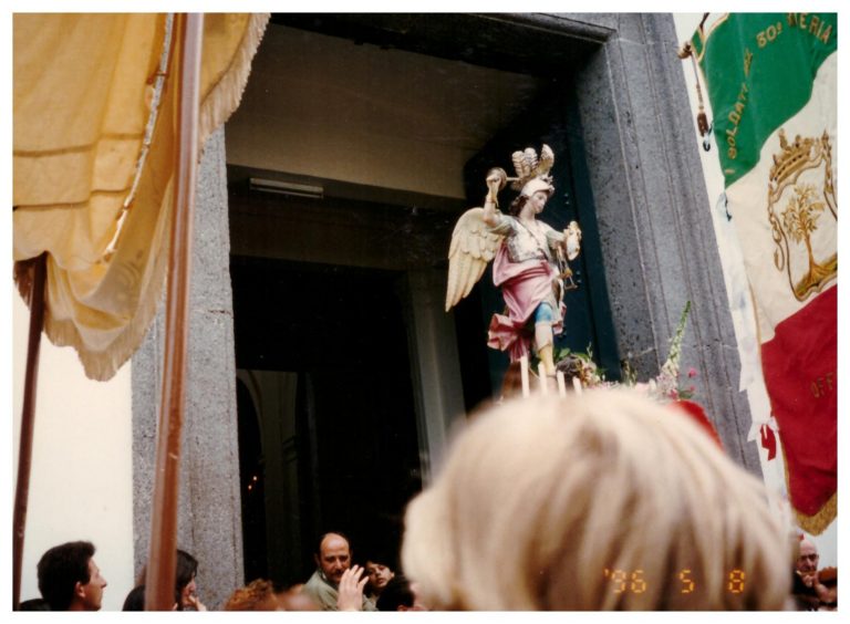 Perché San Michele è il patrono di Ottaviano, e perché gli “angeli in volo” sono solo i Duraccio