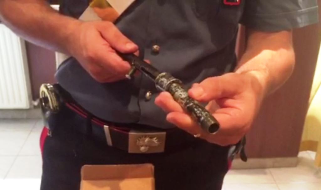Custodiva droga, armi e munizioni in casa: in manette pensionato di Sant’Anastasia
