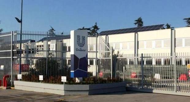 Algida: cornetto di nuovo in difficoltà. La fabbrica di Caivano chiude per una settimana