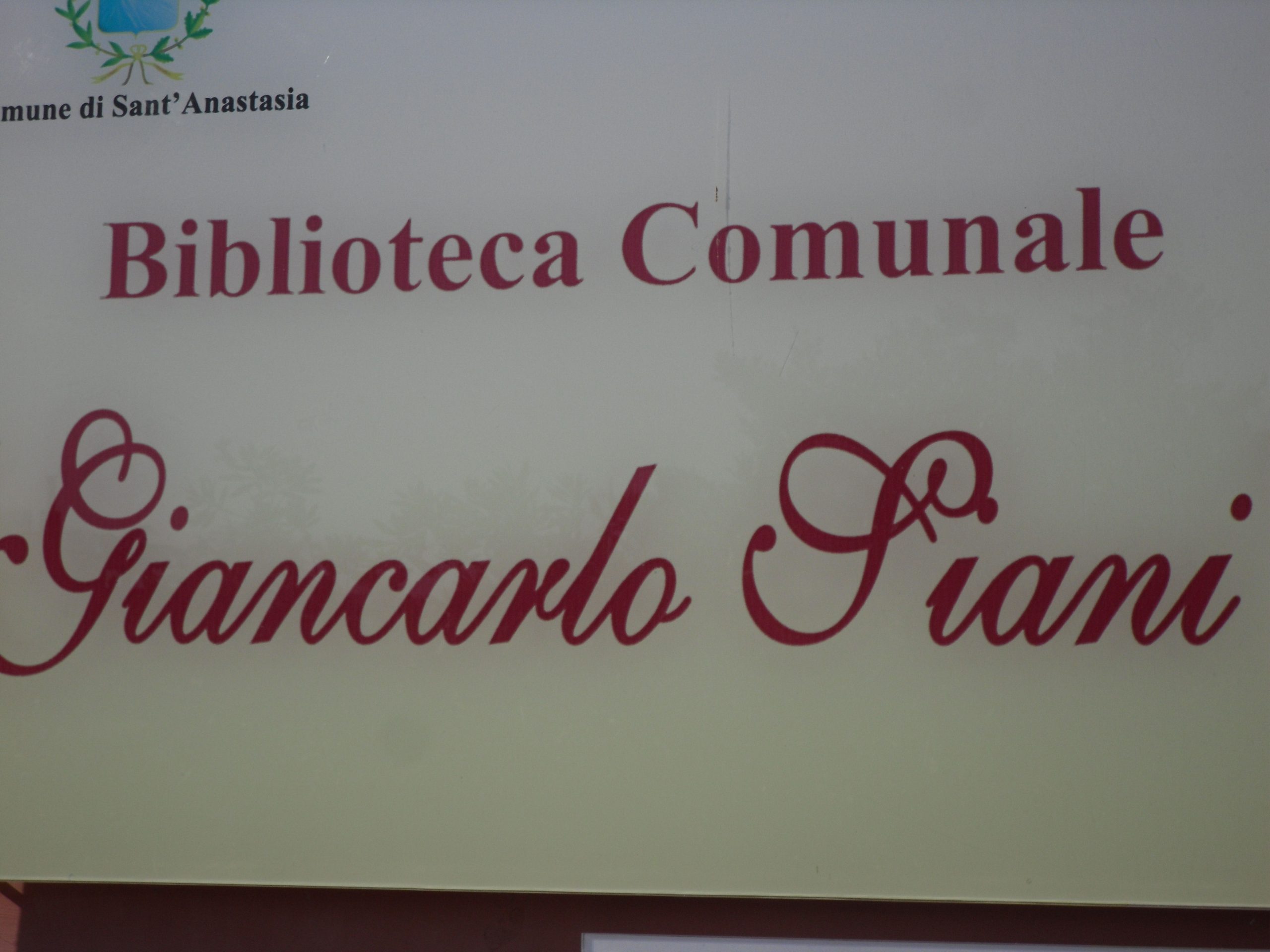 Sant’Anastasia, Abete commemora Giancarlo Siani sui social ma la biblioteca a lui intitolata è desolatamente chiusa