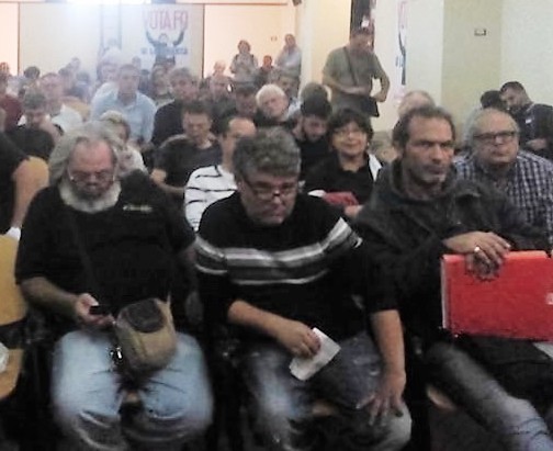 Fiat, assemblea degli operai reintegrati dal tribunale: “devono tornare in fabbrica”