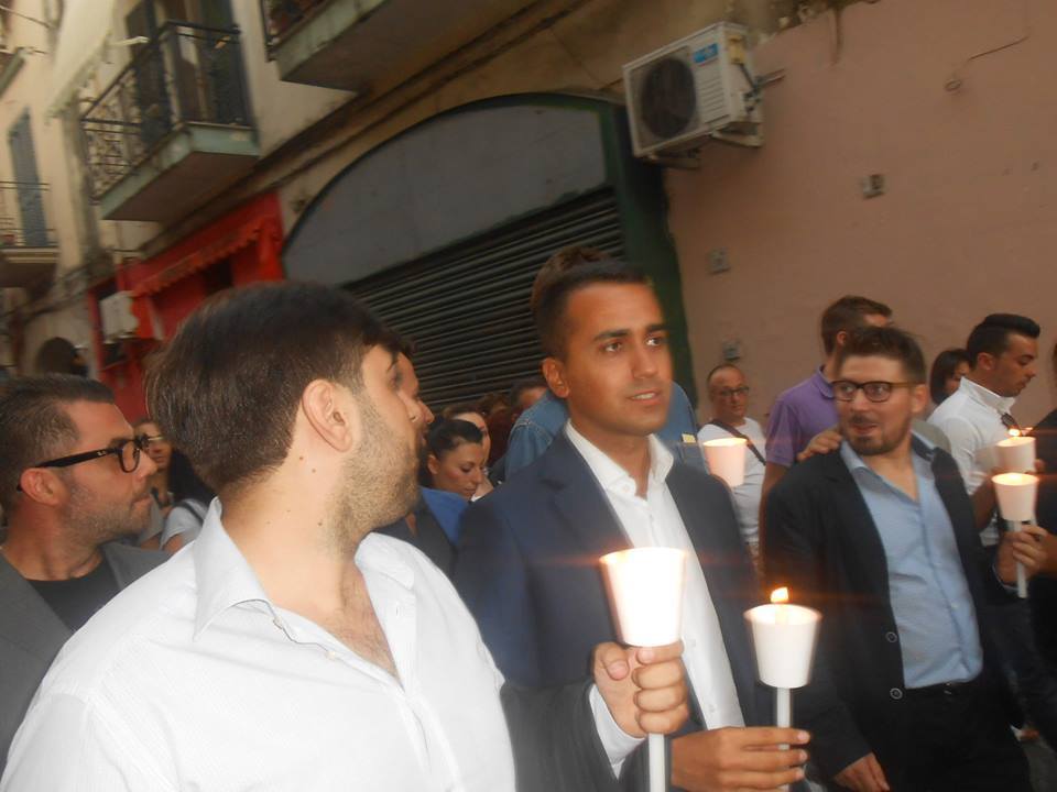 Terra dei Fuochi, stasera “Fiaccolata per La Vita” nel segno di Armando. Ci sarà Di Maio