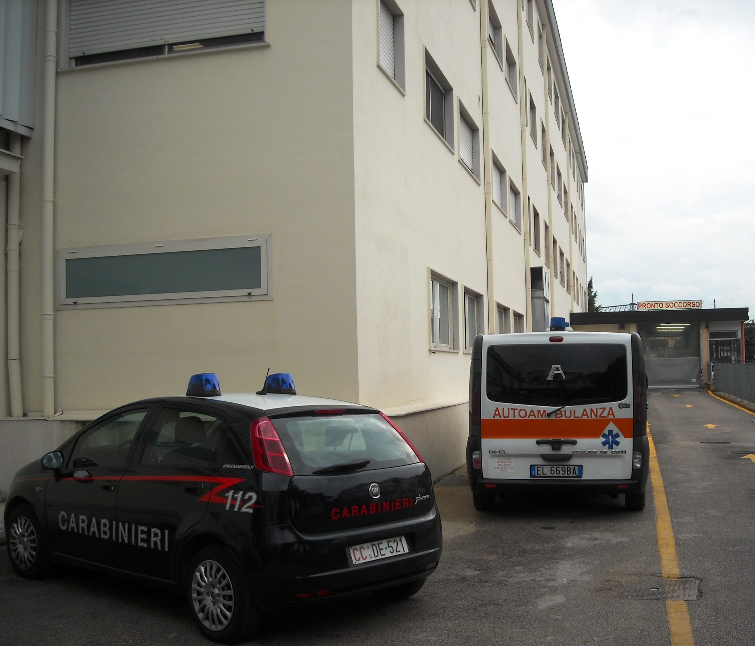 Acerra, clinica Villa dei Fiori: ennesima aggressione ai danni di un medico del Pronto Soccorso