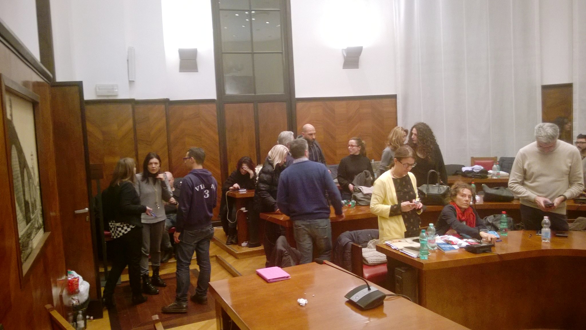 smobilitazione ieri sera al Mise per Almaviva