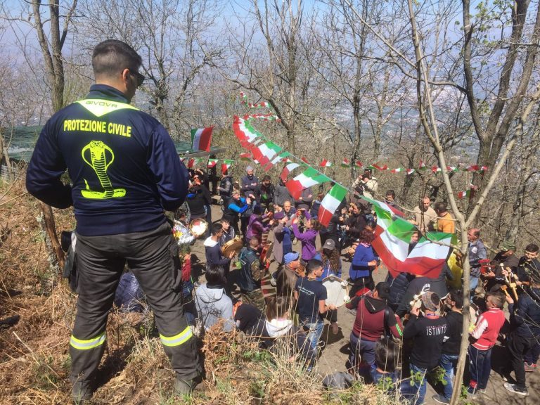 Somma Vesuviana. Sabato dei fuochi sicuro, la protezione civile e la croce rossa insieme sul ciglio della montagna