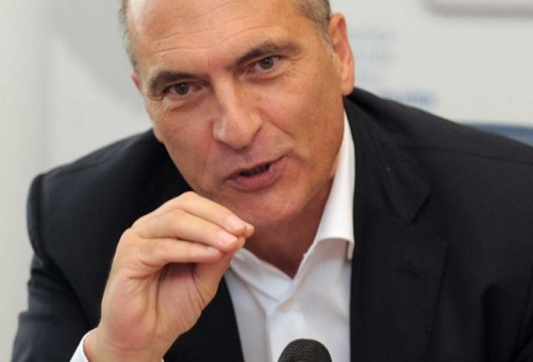 Pd Somma Vesuviana: l’eurodeputato Cozzolino: «Lavoreremo perché ci sia quanto prima un ritorno alle urne»