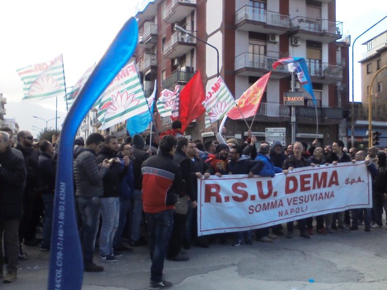 Oggi ultima chiamata per la Dema. E Di Maio interroga il governo