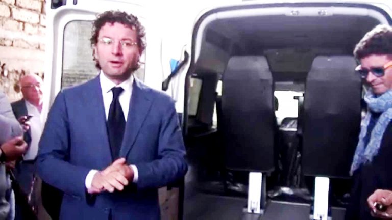 Terra dei Fuochi, il sindaco di Acerra dà il patrocinio al progetto Veritas. Gli ambientalisti: « Non lo vogliamo, siamo persone perbene »