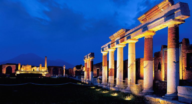 Pompei, inaugurati i nuovi percorsi notturni