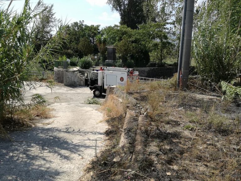Marigliano, ancora un rogo tossico in periferia