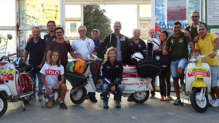 Giro del mondo in Lambretta per amore. Da Pomigliano partono Filippo e Francesca