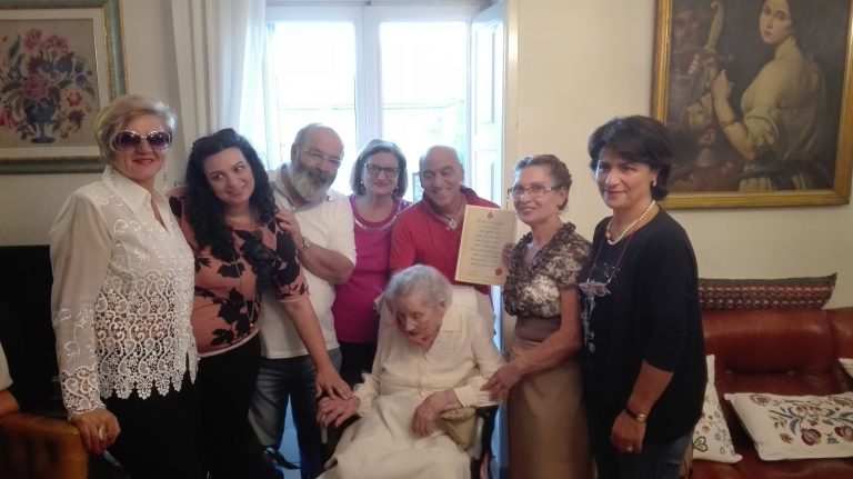 Il sindaco Giosy Romano festeggia insieme alla comunità bruscianese i cento anni della concittadina Maria Terracciano