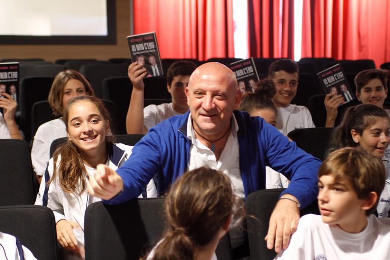 Nicolò Mannino a San Giuseppe Vesuviano per incontrare gli studenti dell’Einaudi – Giordano: “il linguaggio giovane della legalità tra i banchi di scuola”