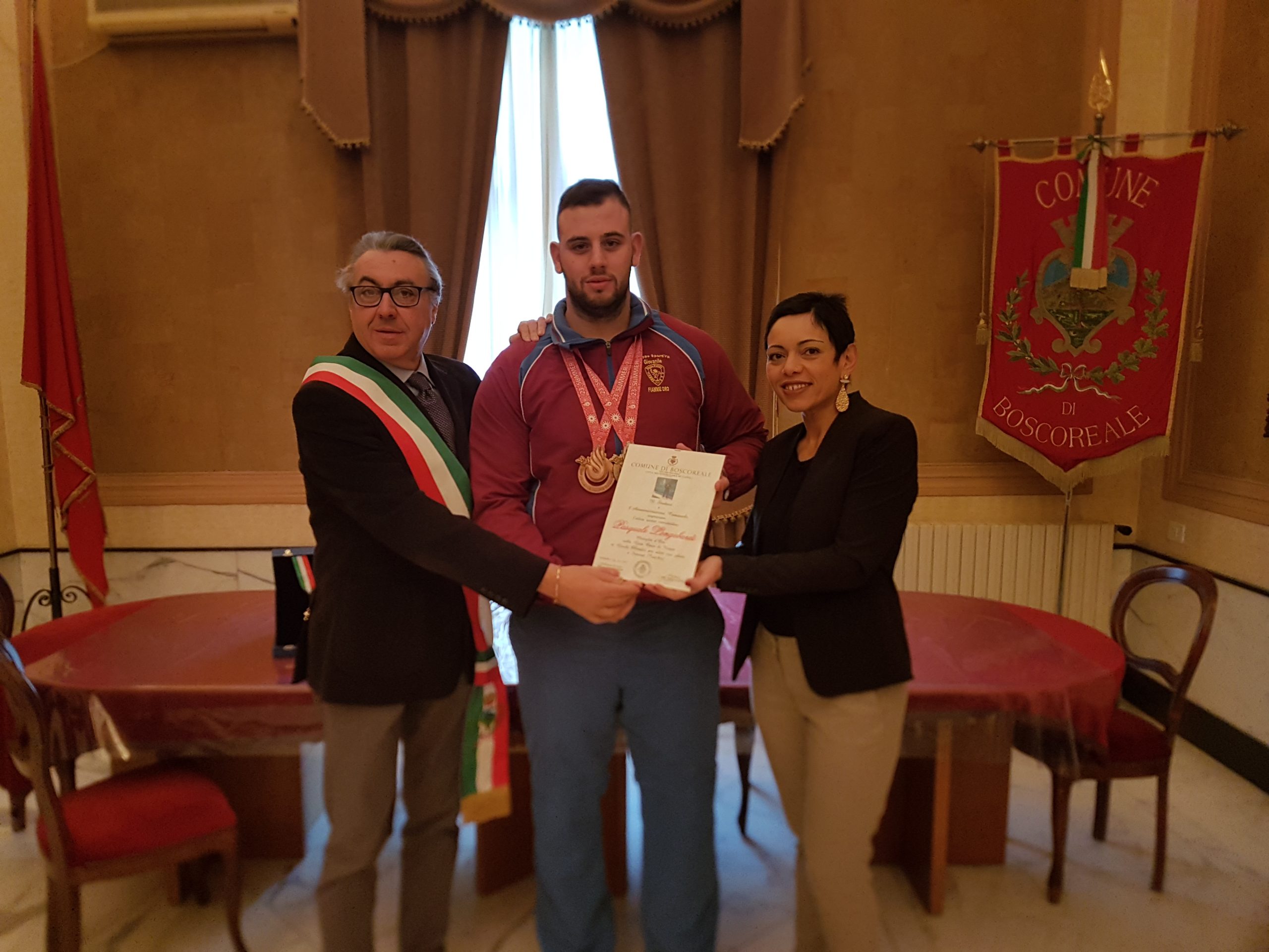 Boscoreale, ricevuto dal sindaco l’atleta paralimpico Pasquale Longobardi