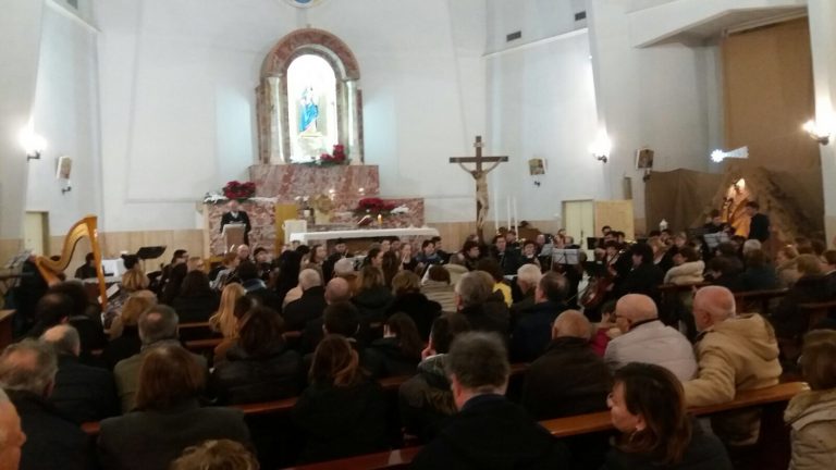 Pomigliano, chiesa del Rosario colma per l’evento conclusivo di Natale in Città 2017
