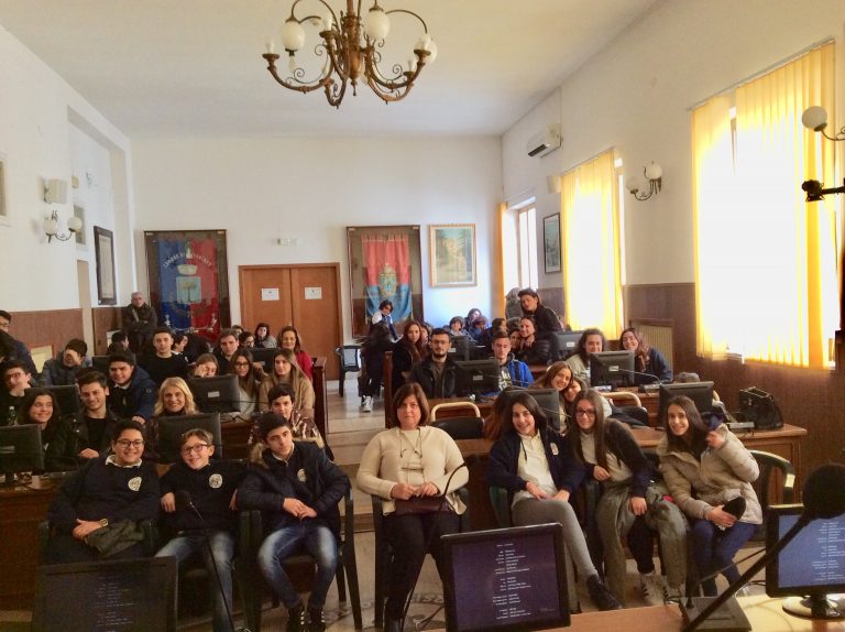 Ottaviano, «Corri, ragazzo corri»: il libro di Uri Orlev donato alle scuole per il Giorno della Memoria