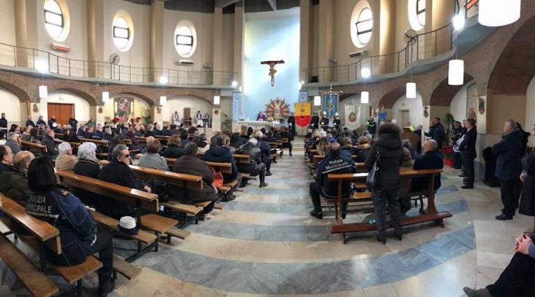 “Festini” gay tra preti, la denuncia in un dossier consegnato alla Curia di Napoli