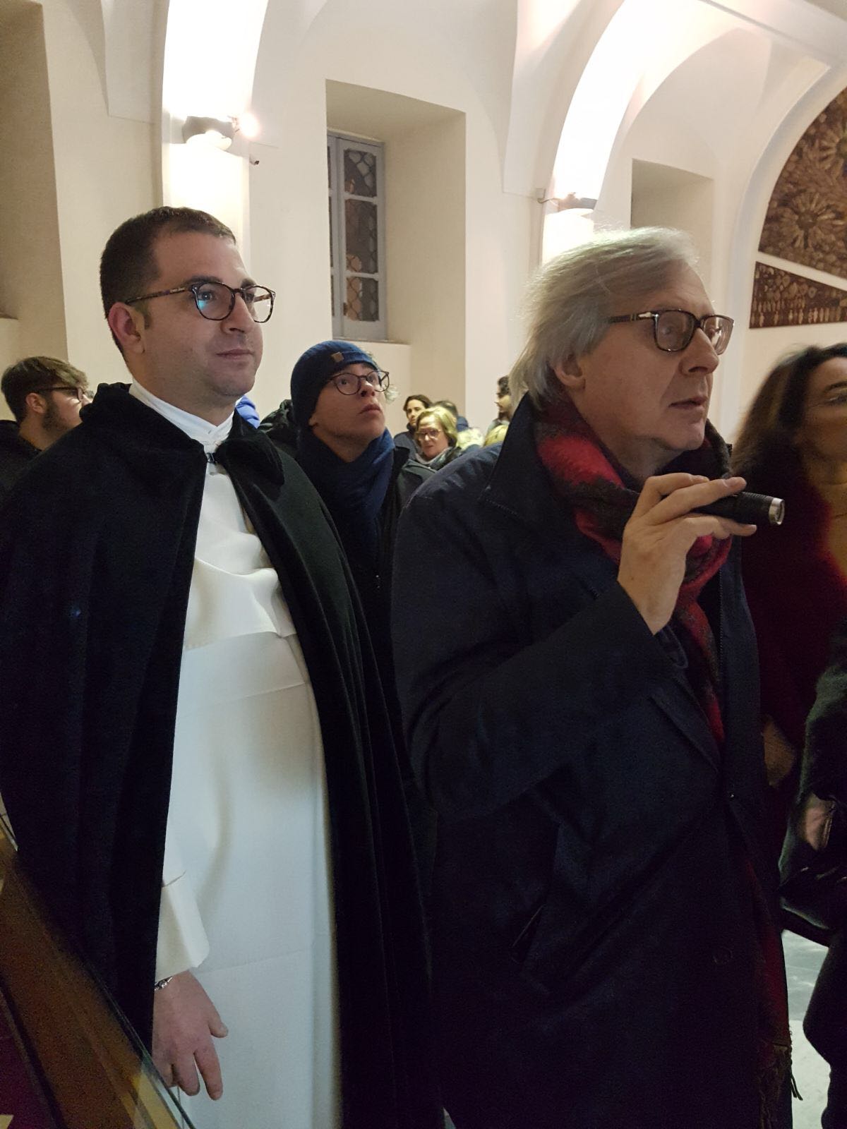 Madonna dell’Arco, Vittorio Sgarbi ieri in Santuario, sarà anche all’inaugurazione del nuovo museo degli ex voto