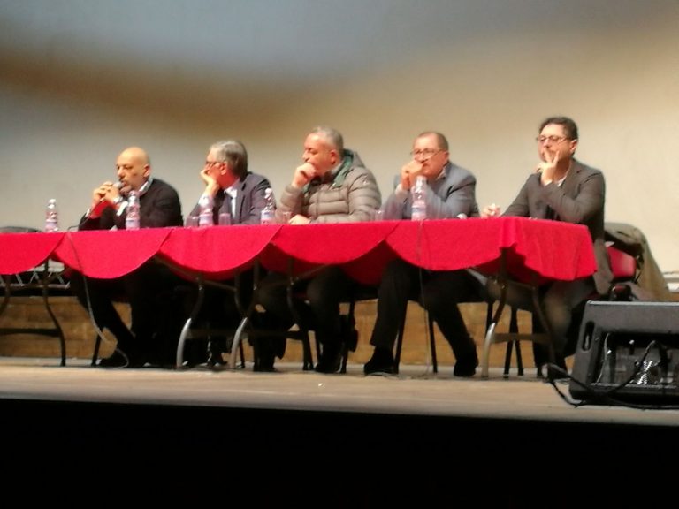 Somma Vesuviana, la candidata di centrodestra e il candidato grillino disertano l’incontro con gli studenti