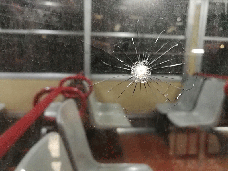 Sant’Anastasia, ennesimo raid contro treno della circumvesuviana. Il sindacato OR. S.A: “intervenga subito la prefettura”